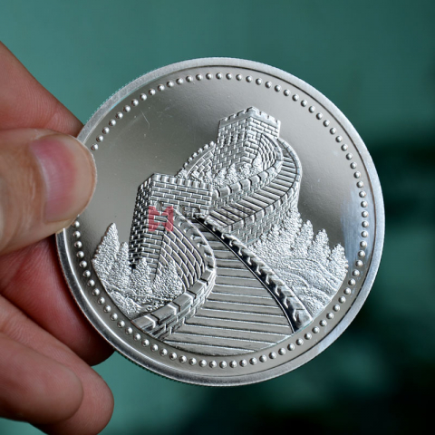 湖南長沙某大學(xué)院校定制純銀紀念章