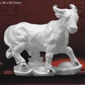 純銀生肖牛擺件定做、生肖牛純銀擺件定制
